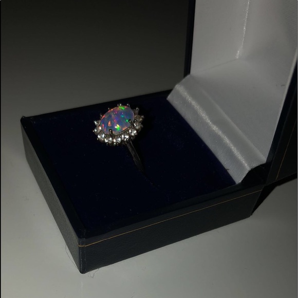 opal ring - Picture 6 of 8